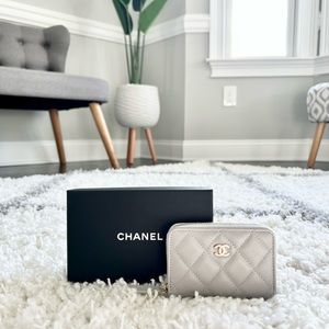 CHANEL *SOLD* 21A Zip Coin Purse Wallet Grey Caviar & Champagne LGHW💕